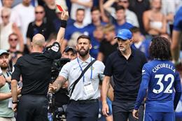 Bị phạt thẻ đỏ, HLV Tuchel chê trọng tài xử lý kém